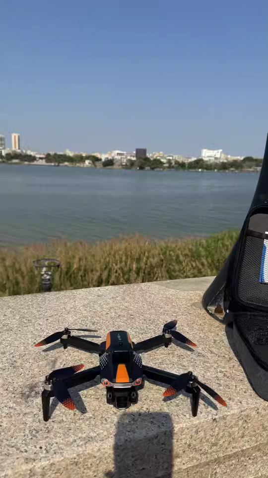 ภาพ #2 จาก j***r